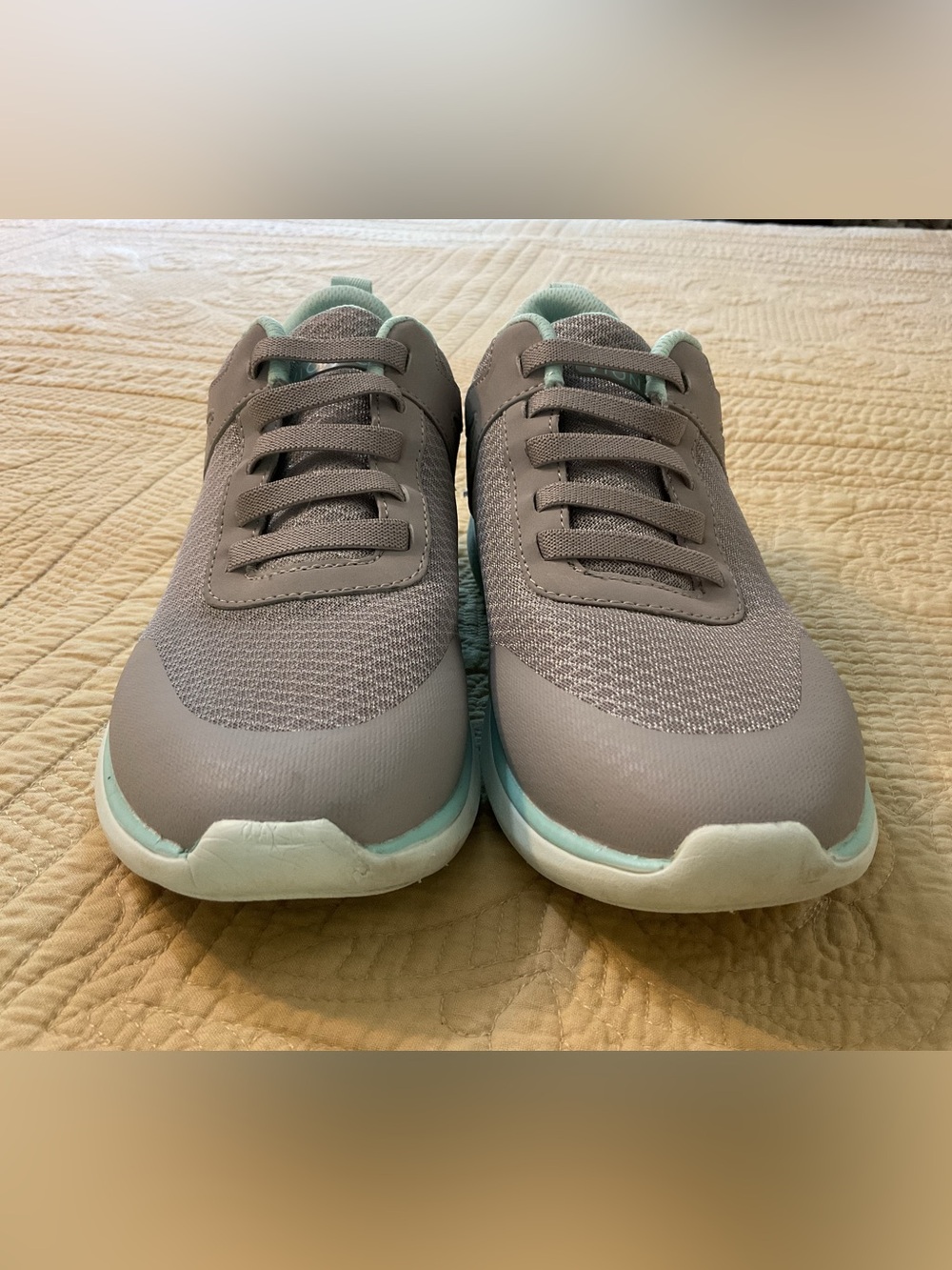 VIONIC KRISHA WALKING SNEAKERS SIZE 7.5 GRAY MESH W/TEAL GOOD PREOWNED - Picture 8 of 16